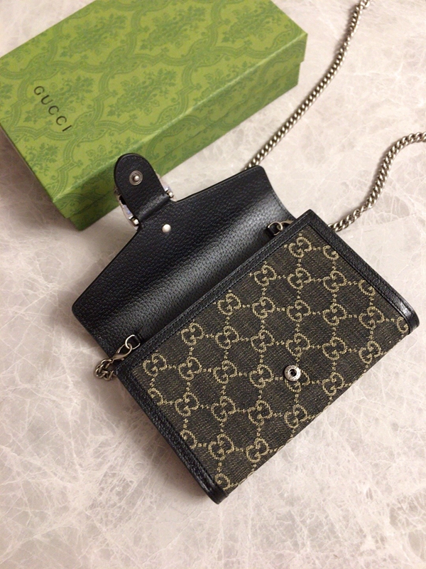 グッチ財布 レプリカ側面デザイン
